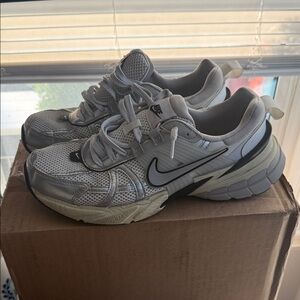 Nike Metallic Silver and Black Running Shoes